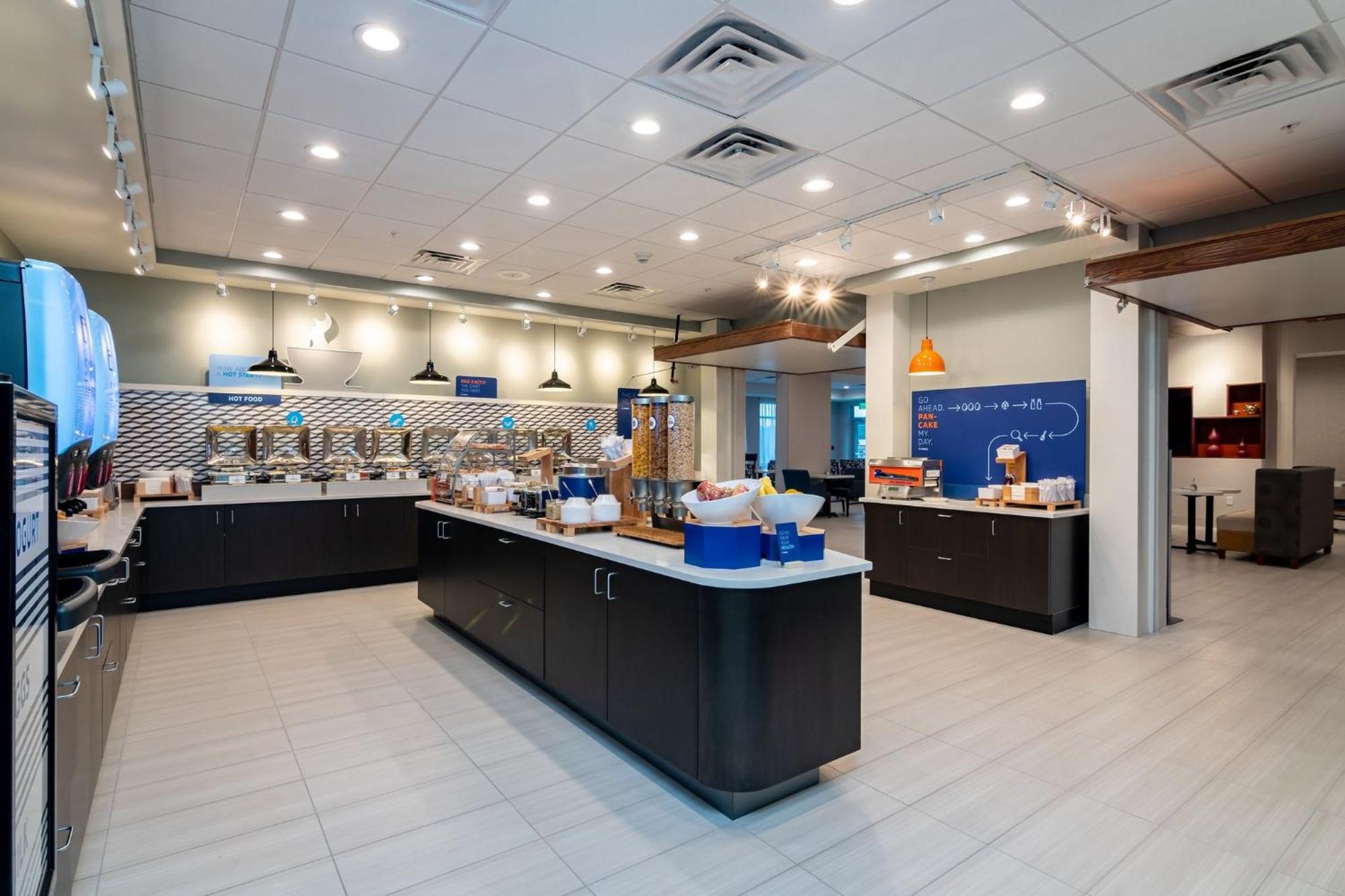 Holiday Inn Express & Suites Orlando- Lake Buena Vista By Ihg Eksteriør billede