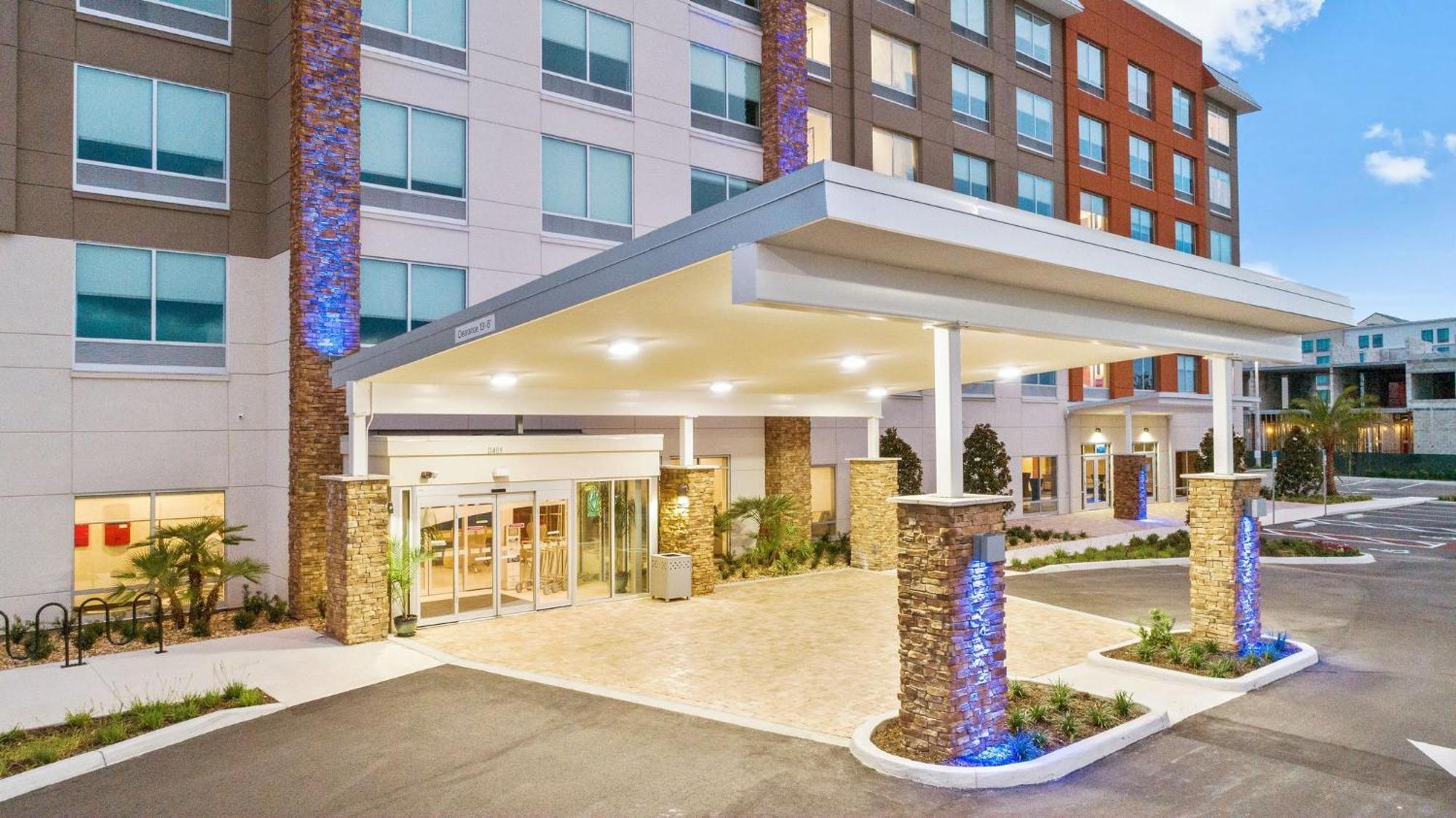 Holiday Inn Express & Suites Orlando- Lake Buena Vista By Ihg Eksteriør billede